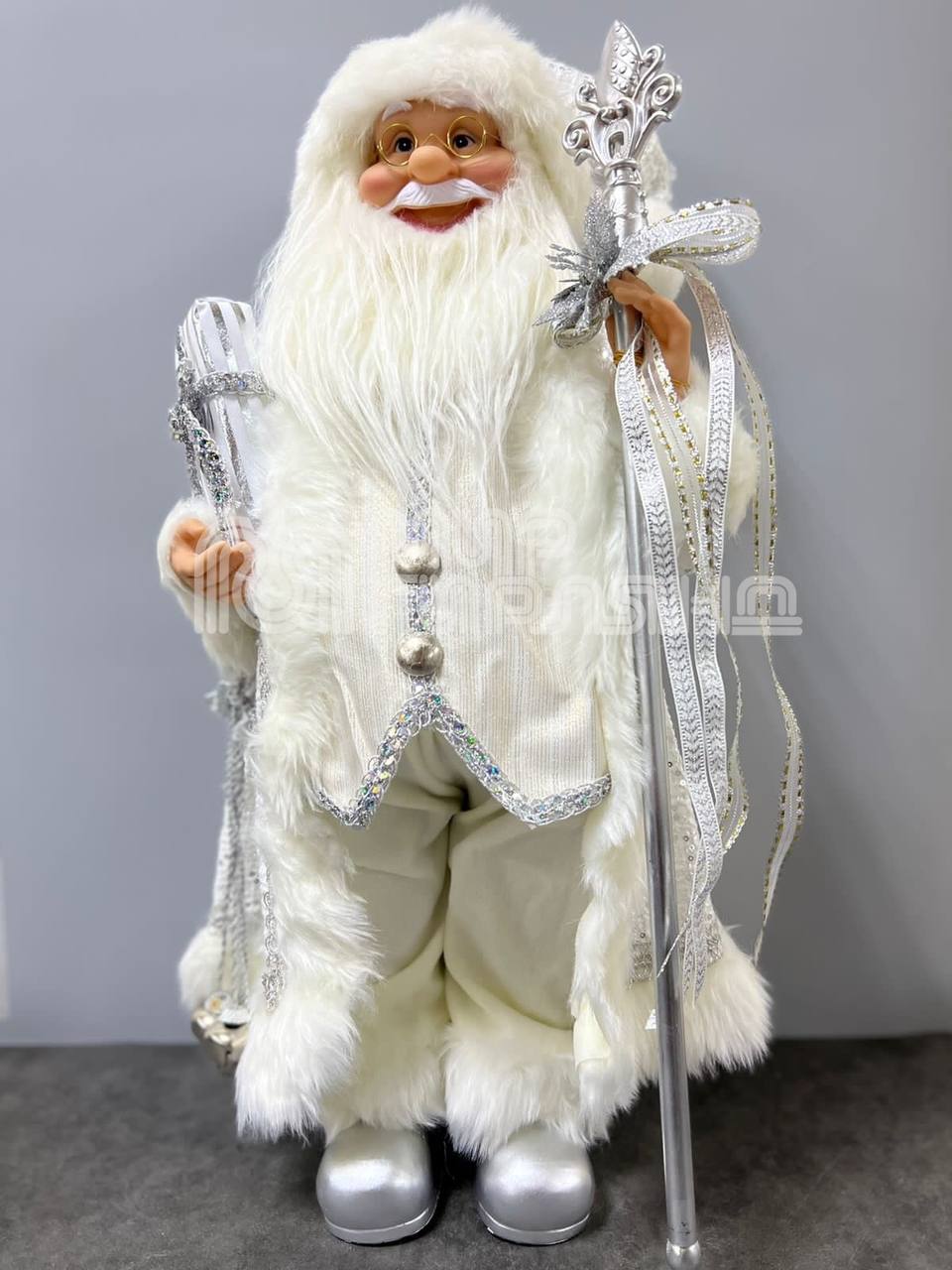Фигура "Дед Мороз с подар" бел костюм с пайет,60см(4)